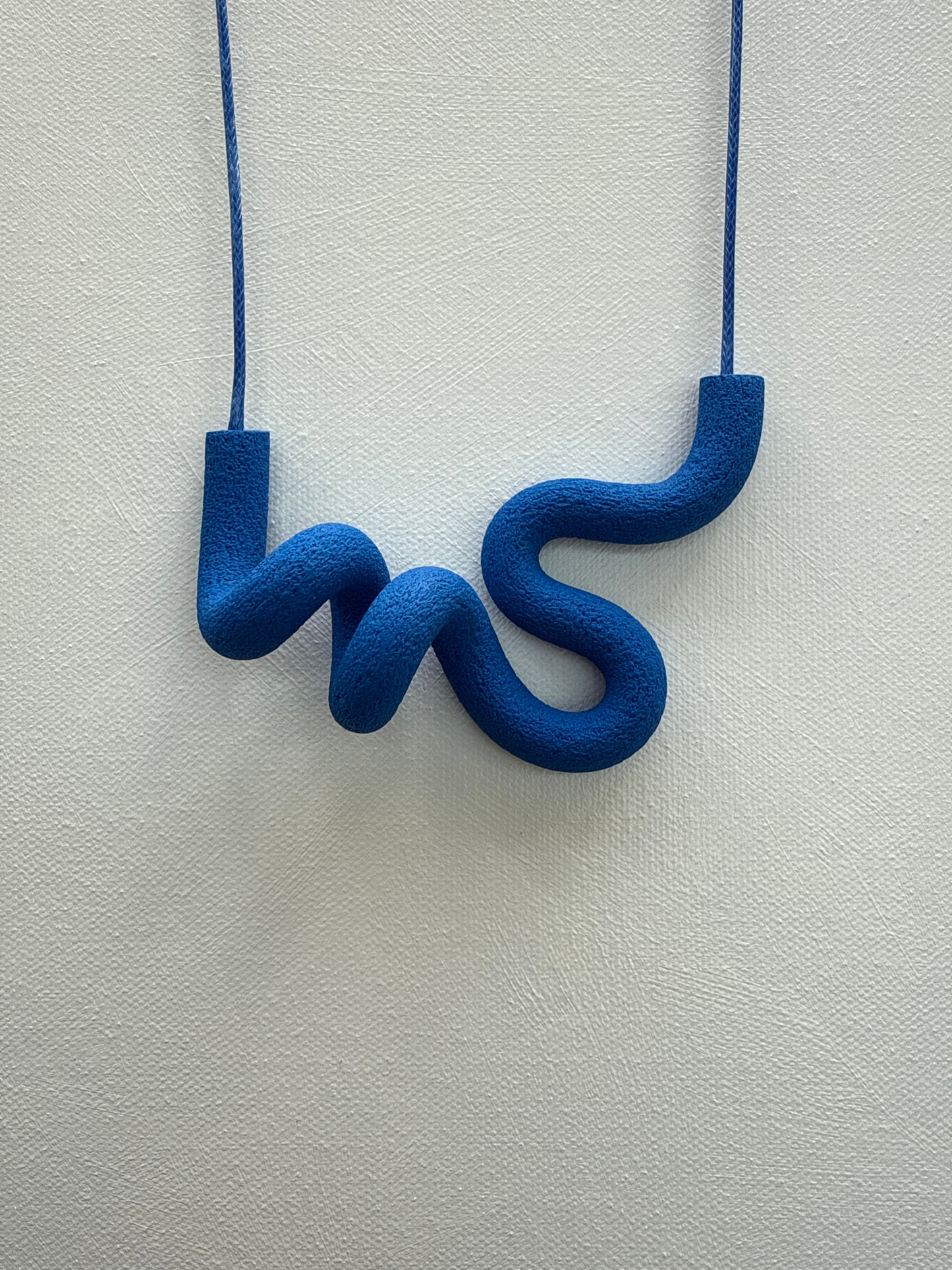 ABEBI COBALT BLUE NECKLACE AC04