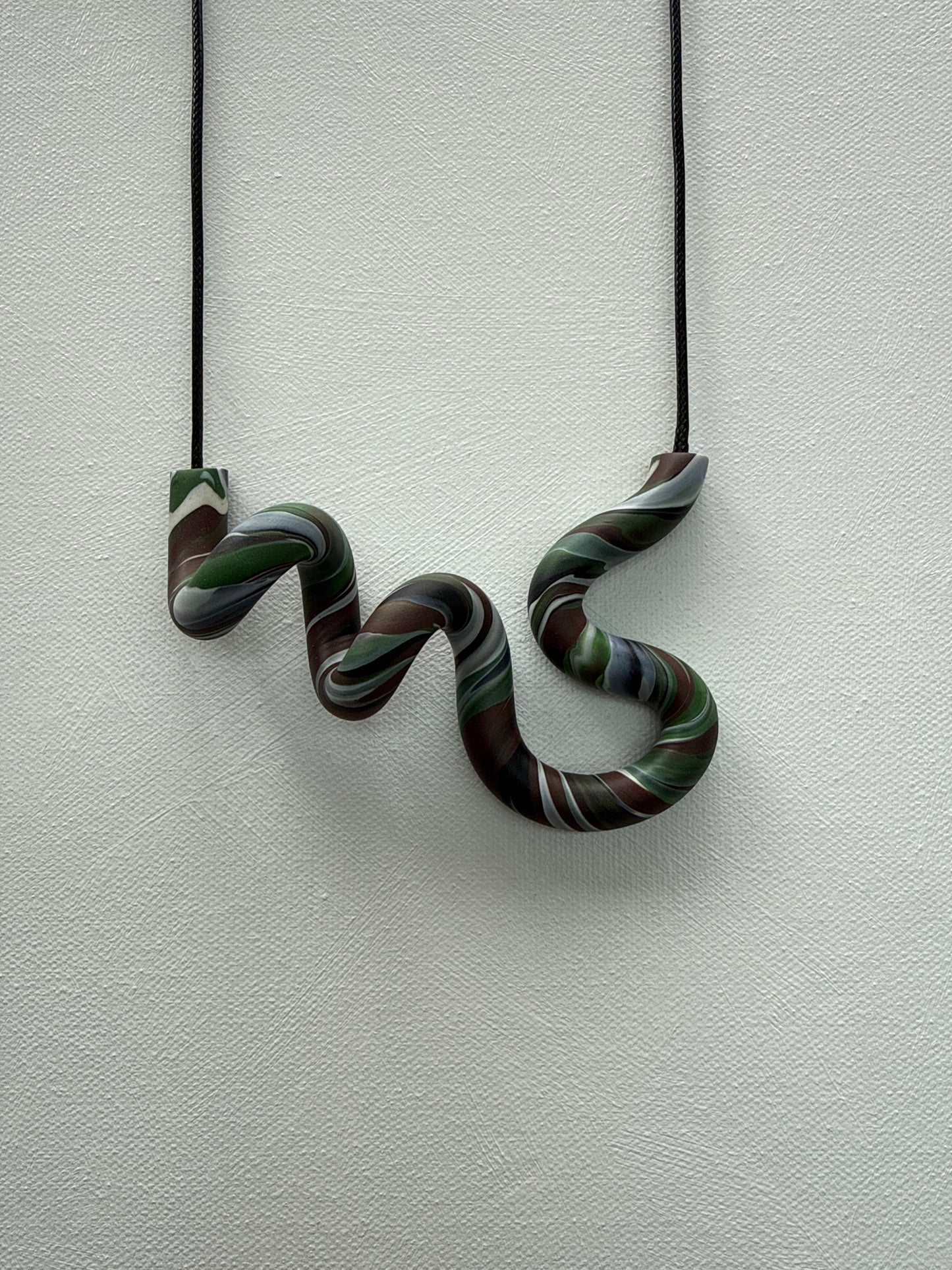 ABEBI EARTH NECKLACE AE01